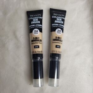 Revlon ColorStay Skin Awaken Concealer. Shade 15 Light.